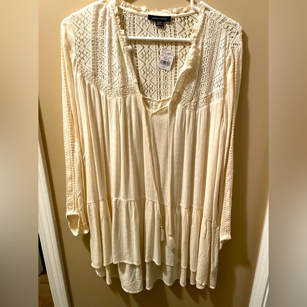 American Eagle long sleeve crochet top NWT